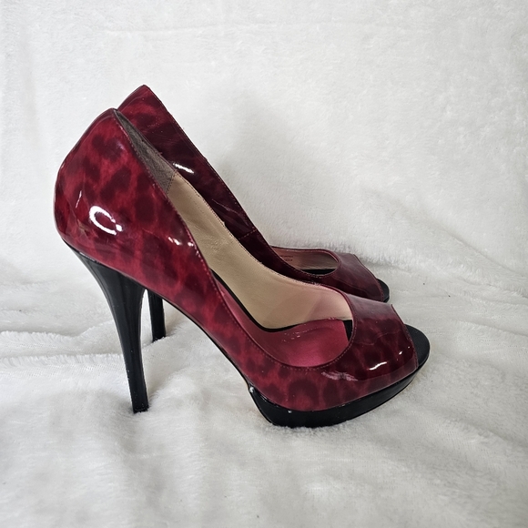 Betsey Johnson “Willow" Patent Red Leopard Peep Toe High Heels Size 8M - Picture 2 of 13
